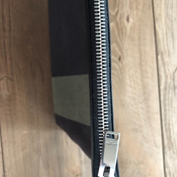 SAINT LAURENT CANVAS CLUTCH - Picture 4 of 5